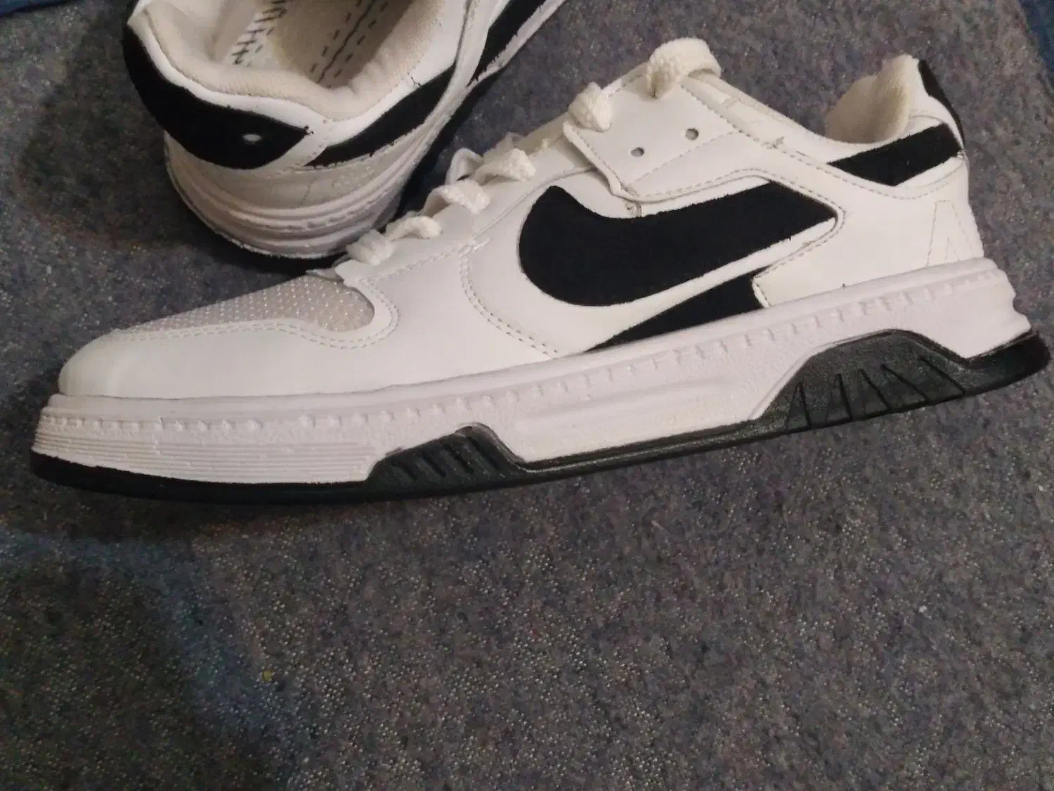 کفش نایک|کیف، کفش، کمربند|ایذه, |دیوار