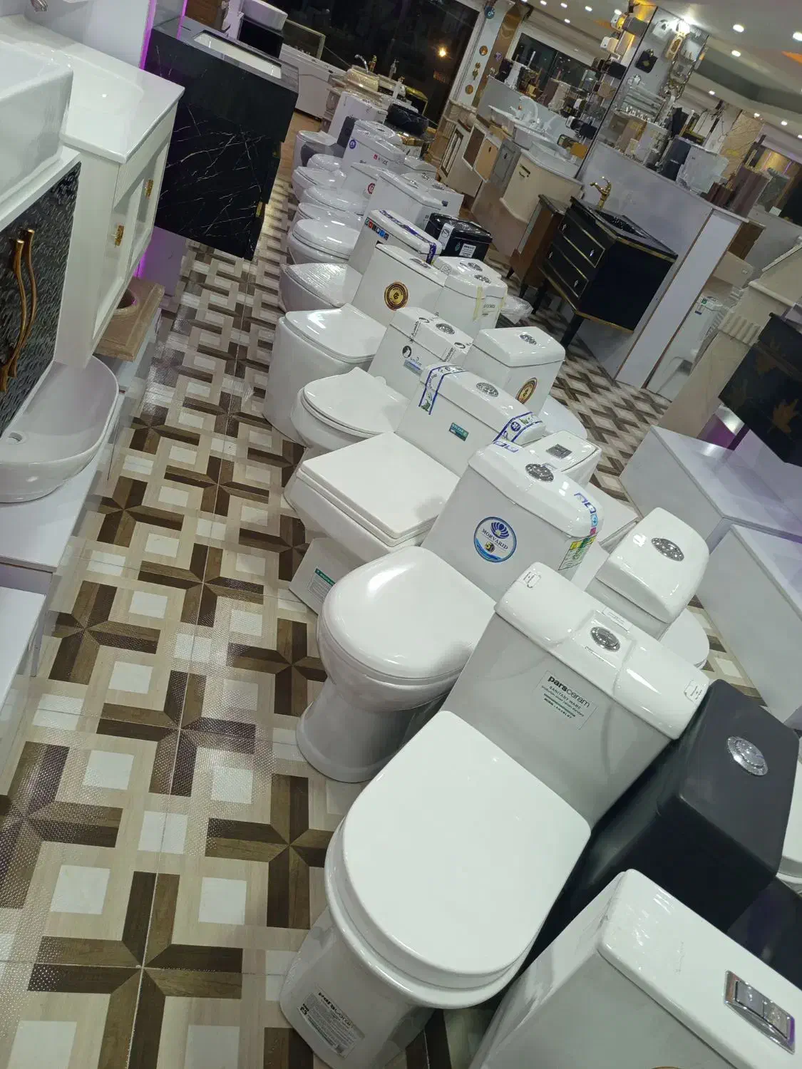 توالت فرنگی و ایرانی|لوازم سرویس بهداشتی|سرخرود, |دیوار