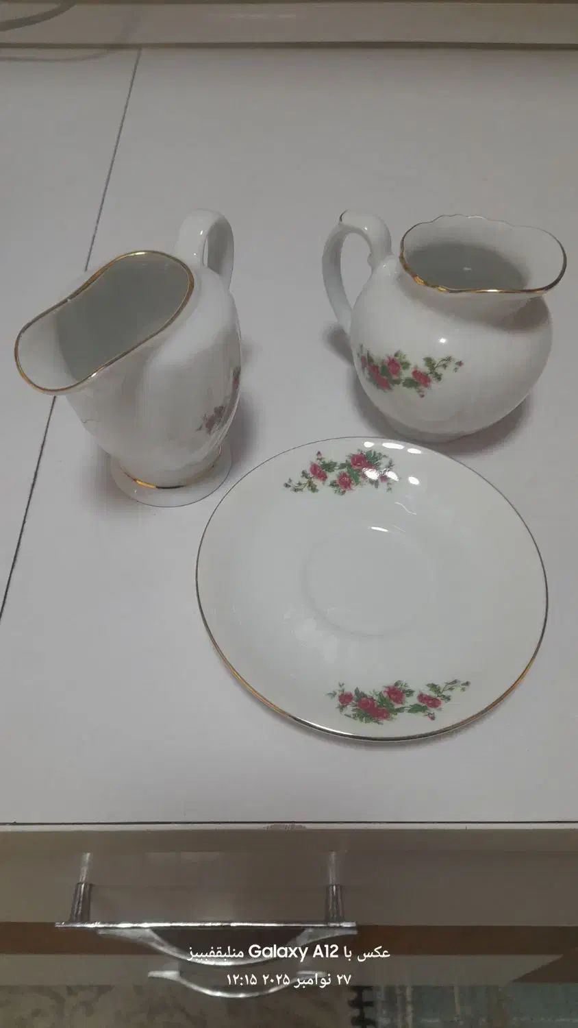 ظرف چینی گل سرخ|ظروف سرو و پذیرایی|ساوه, |دیوار