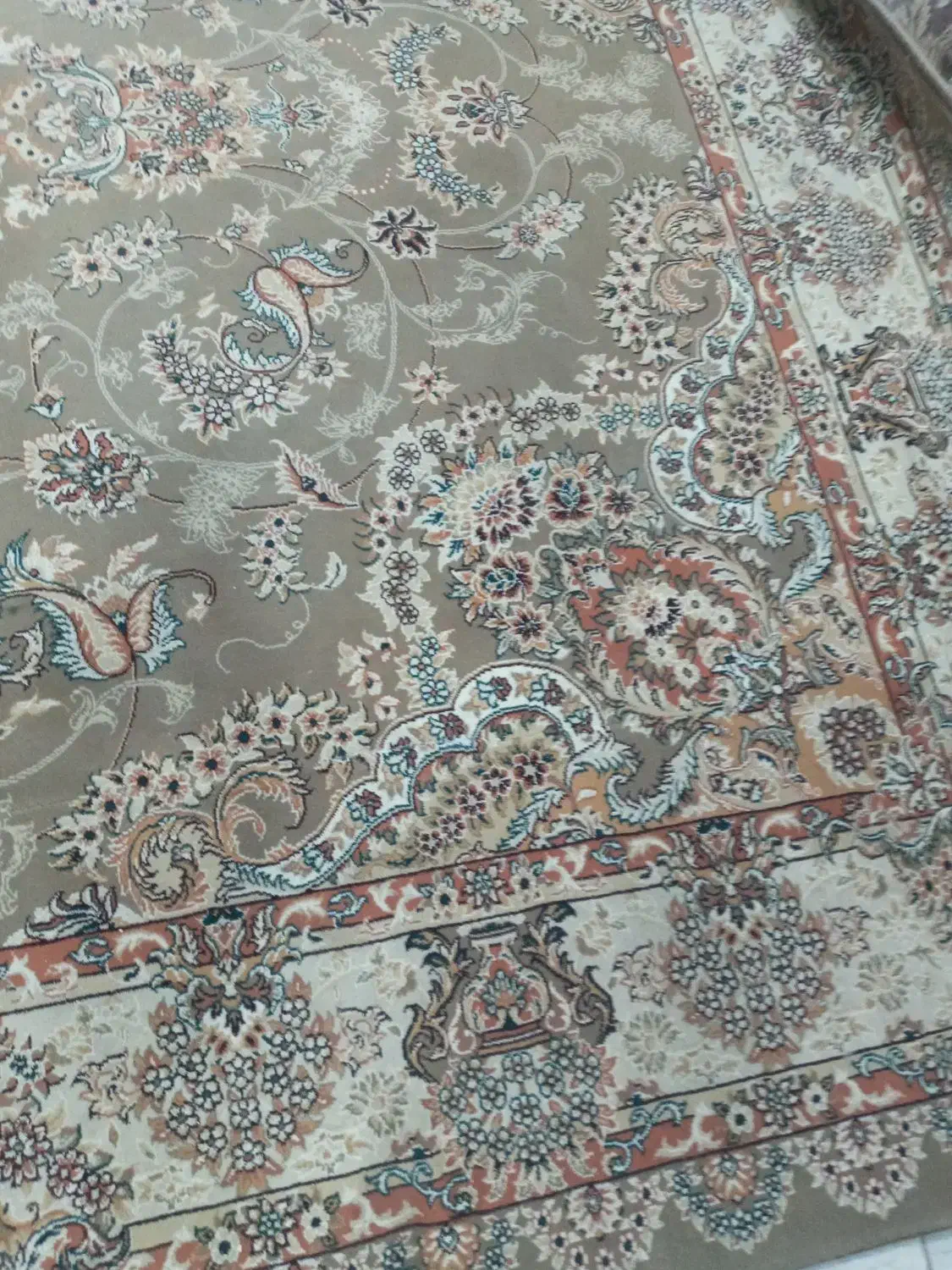 باسلام یک جفت فرش ماشینی۹متری ۵۰۰شانه تراکم ۱۲۰۰|فرش|قم, امامزاده ابراهیم|دیوار