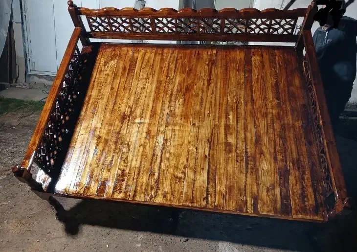 تخت سنتی  گیلان|مبلمان خانگی و میز عسلی|رشت, حومه رشت|دیوار