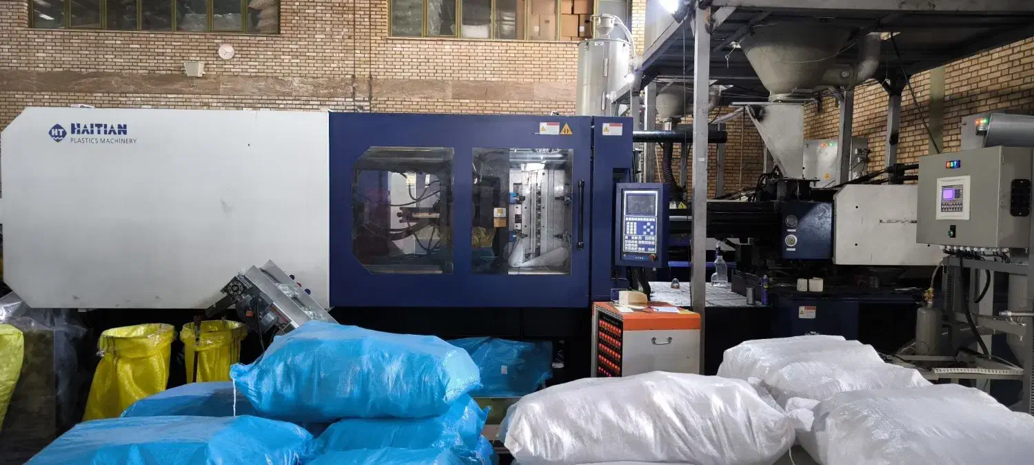 استخدام کارگر تزریق پلاستیک خانم و آقا|استخدام صنعتی، فنی، مهندسی|رباط‌کریم, شهرک صنعتی پرند|دیوار