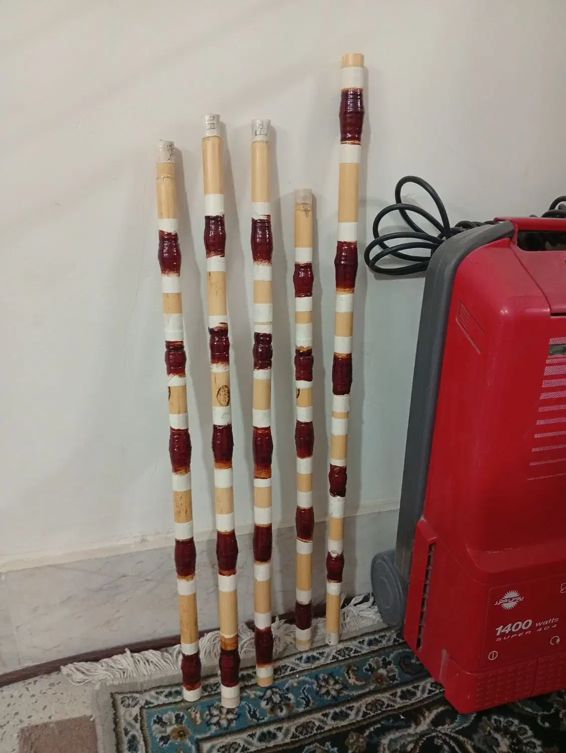 نی هفت بند|سازهای بادی|ورامین, ورامین|دیوار