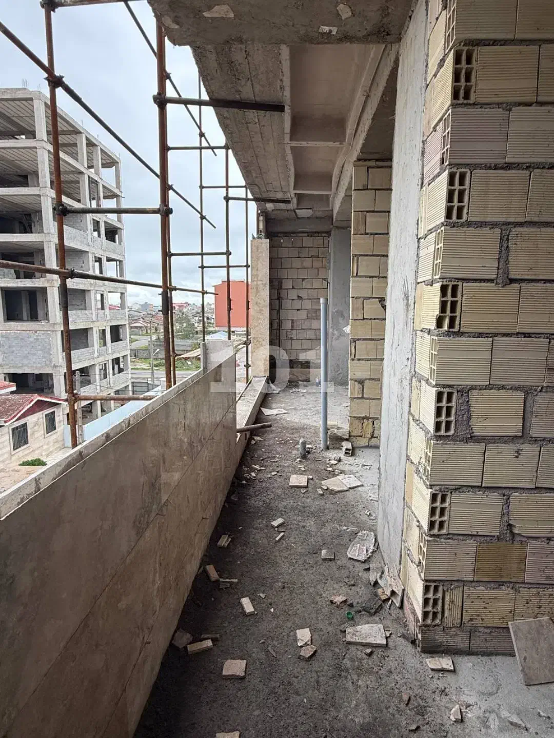 پیش فروش واحد ۱۰۰ متری طبقه ۶ بلوار پاسداران|پیش‌فروش املاک|بندر انزلی, پاسداران|دیوار