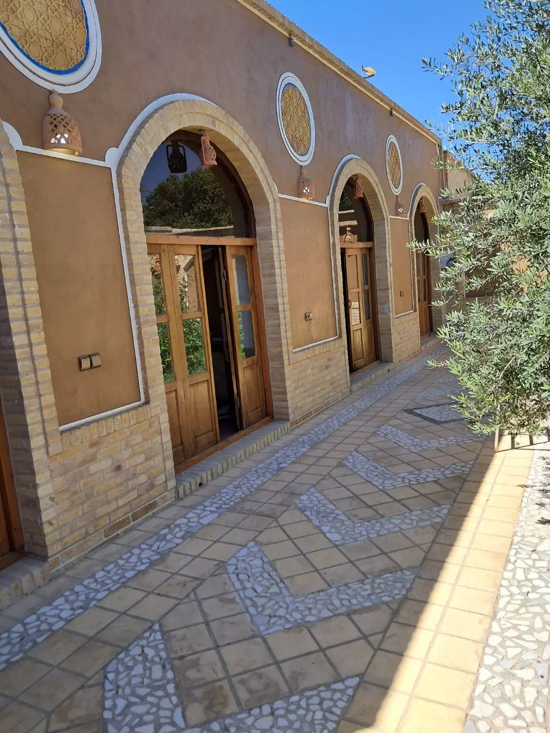 اجاره کوتاه مدت|اجارهٔ کوتاه‌مدت ویلا و باغ|مهریز, |دیوار