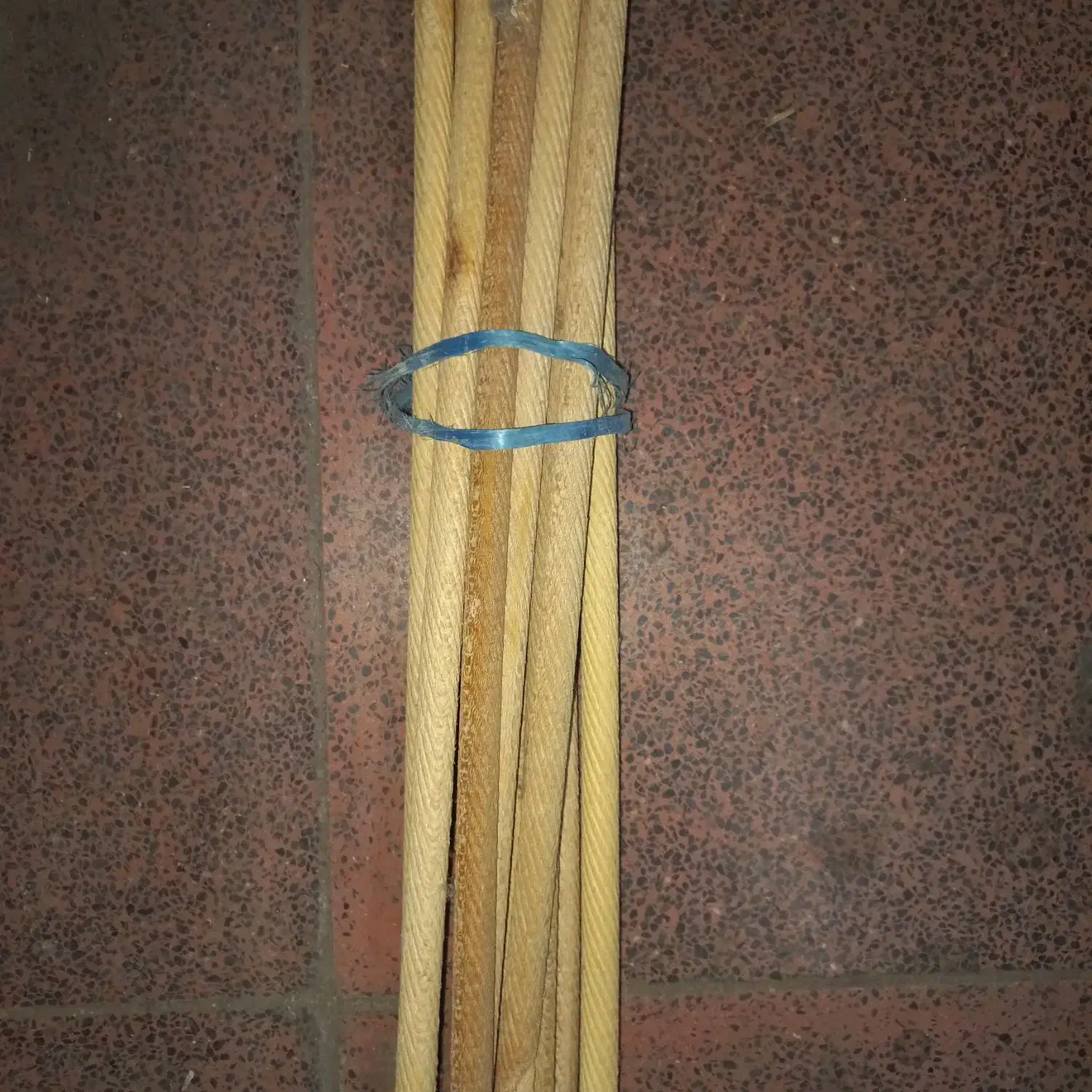 چوب فنج|لوازم جانبی حیوانات|قم, باغ شریفی|دیوار