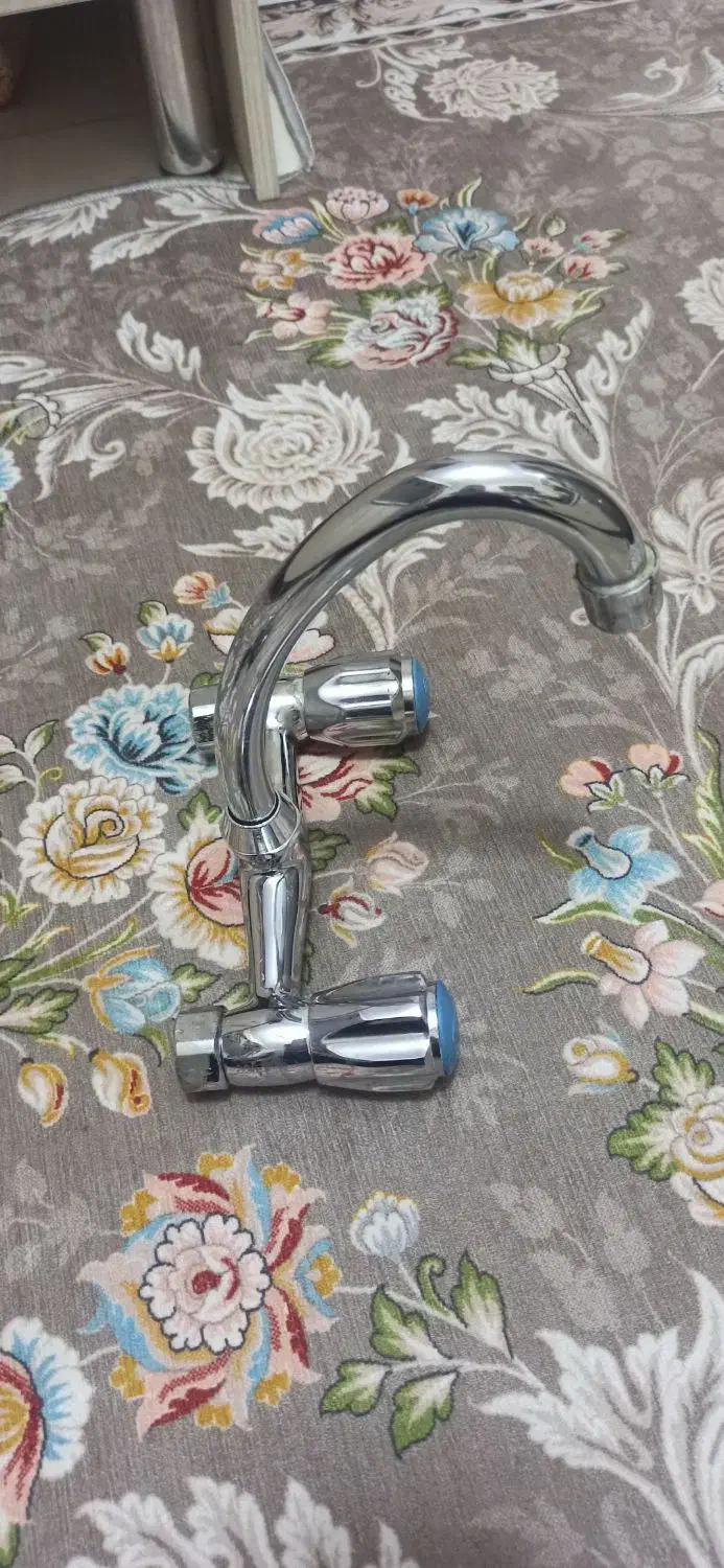 شیر دیواری ظرفشوی و شیر دوش حمام|لوازم سرویس بهداشتی|کرمانشاه, |دیوار