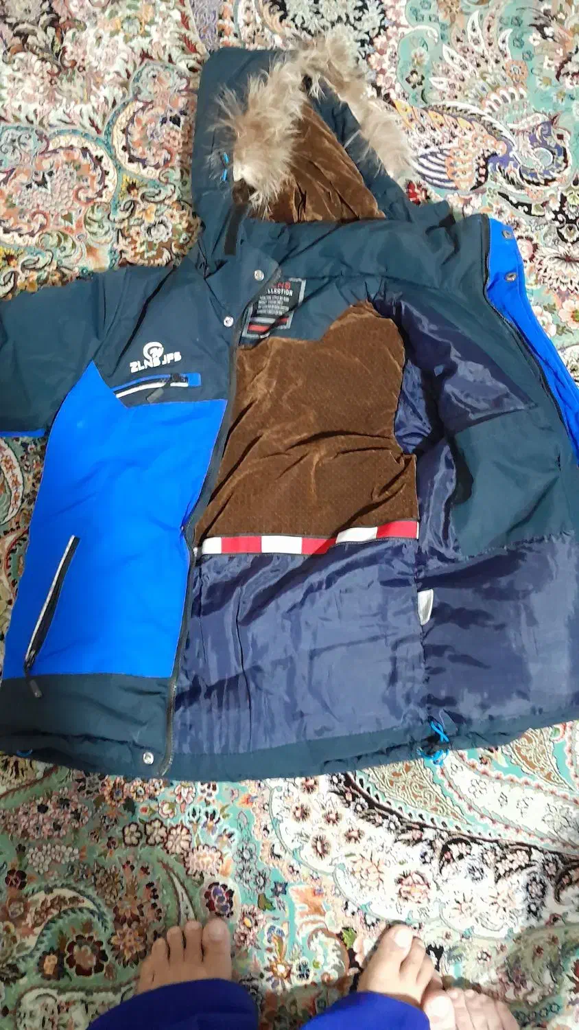 ۲عدد کاپشن در حد نو پسرانه برای سن۹تا۱۲سال|کفش و لباس بچه|پرند, فاز ۳|دیوار