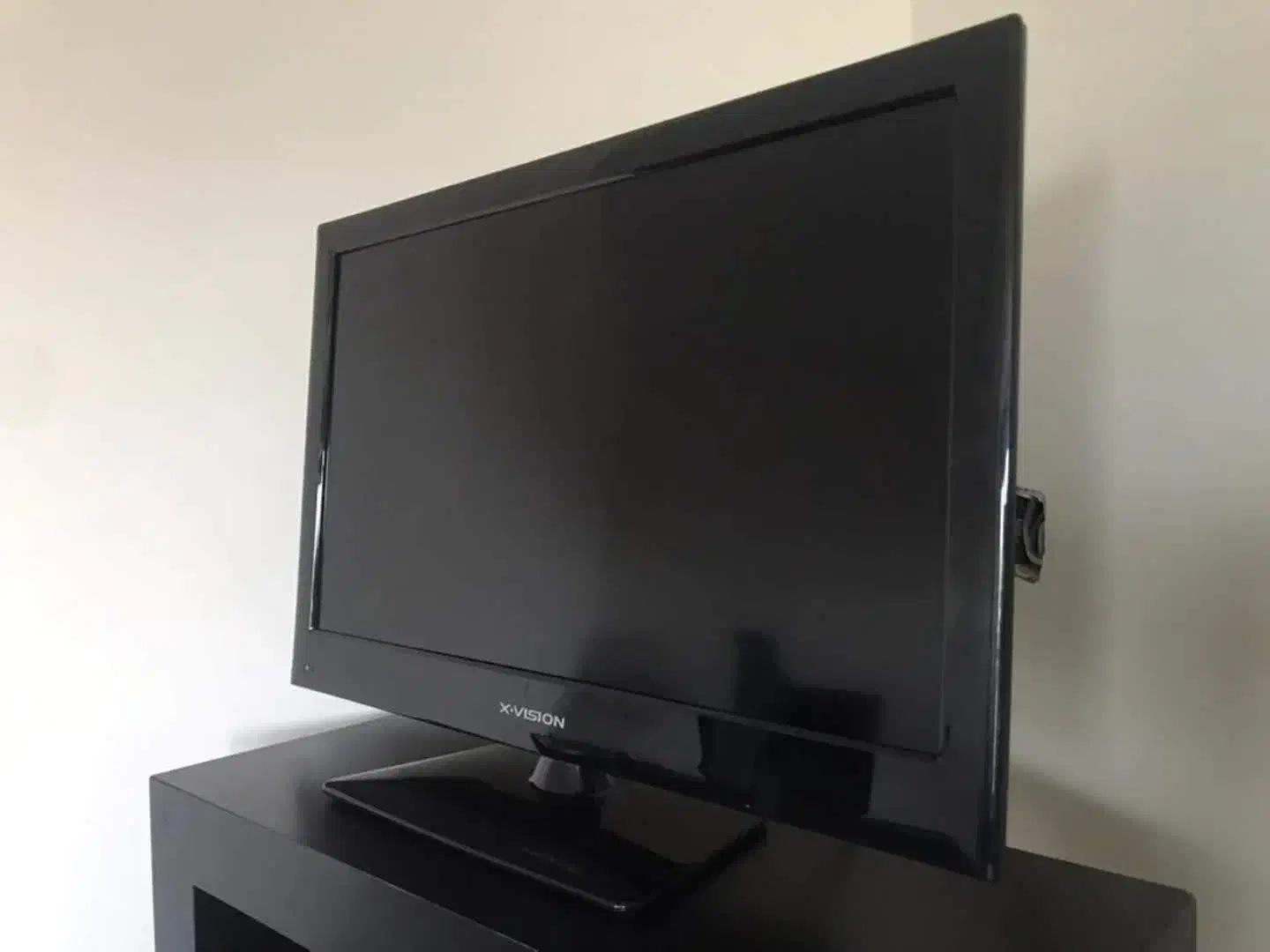 مانیتور ایکس ویژن مدل 24XS432 سایز 24 اینچ|تلویزیون و پروژکتور|اصفهان, باغ گلها|دیوار