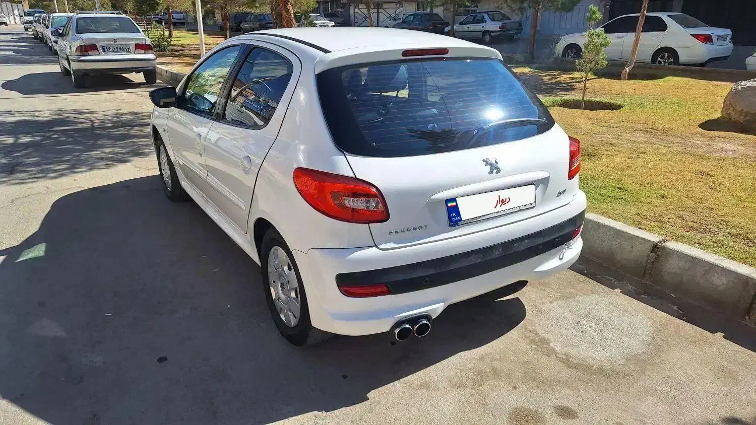 207 دنده ای ۹۹|خودرو سواری و وانت|اصفهان, برازنده|دیوار