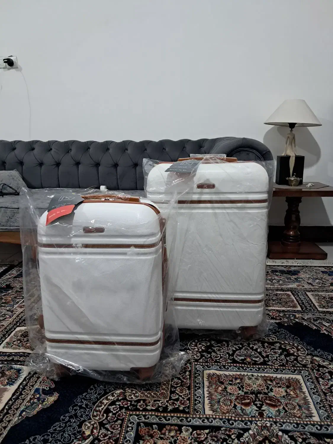 چمدان خارجی وارداتی نشکن|کیف، کفش، کمربند|مشهد, کشف|دیوار