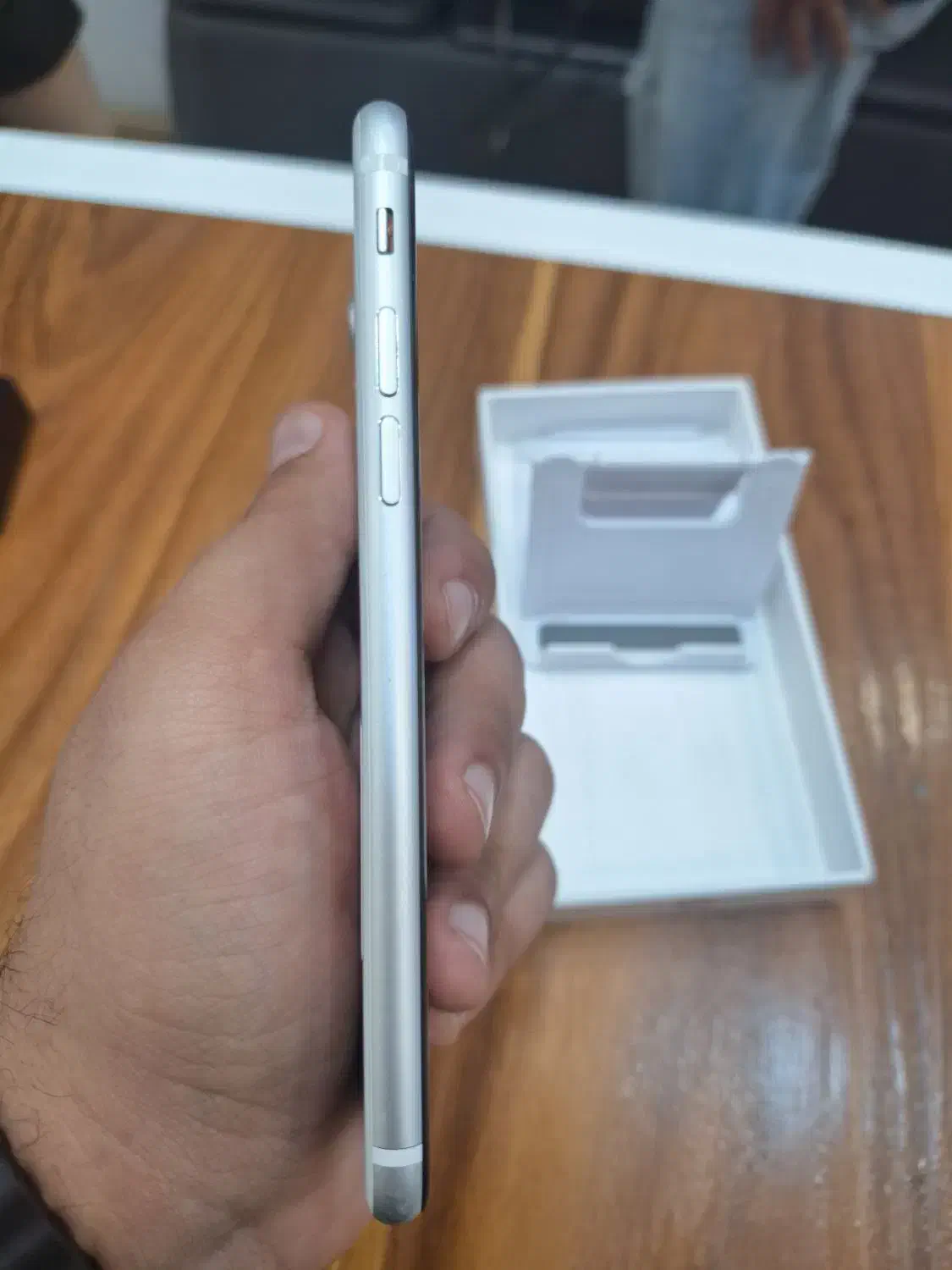 SE 2020 WHITE|موبایل|تهران, فردوسی|دیوار