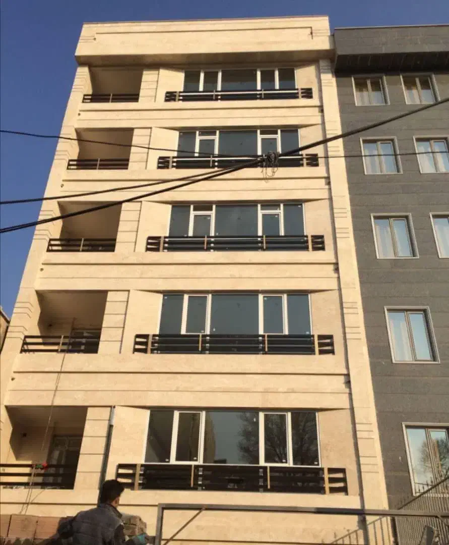 تولید و تعویض درب‌ و پنجره دوجداره UPVC|خدمات پیشه و مهارت|شیراز, شهرک گلها|دیوار