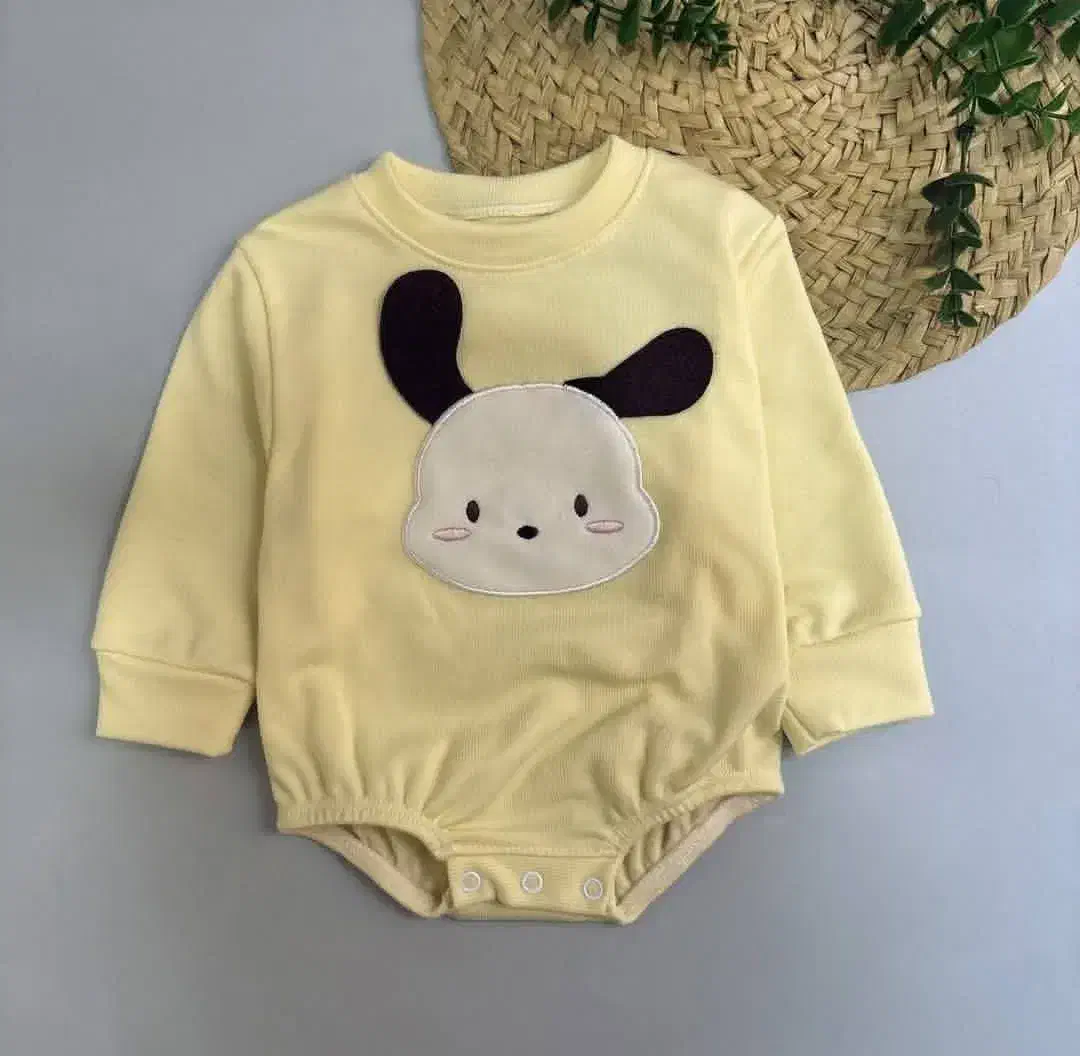 بادی تو کُرکی|کفش و لباس بچه|کاشان, راوند|دیوار