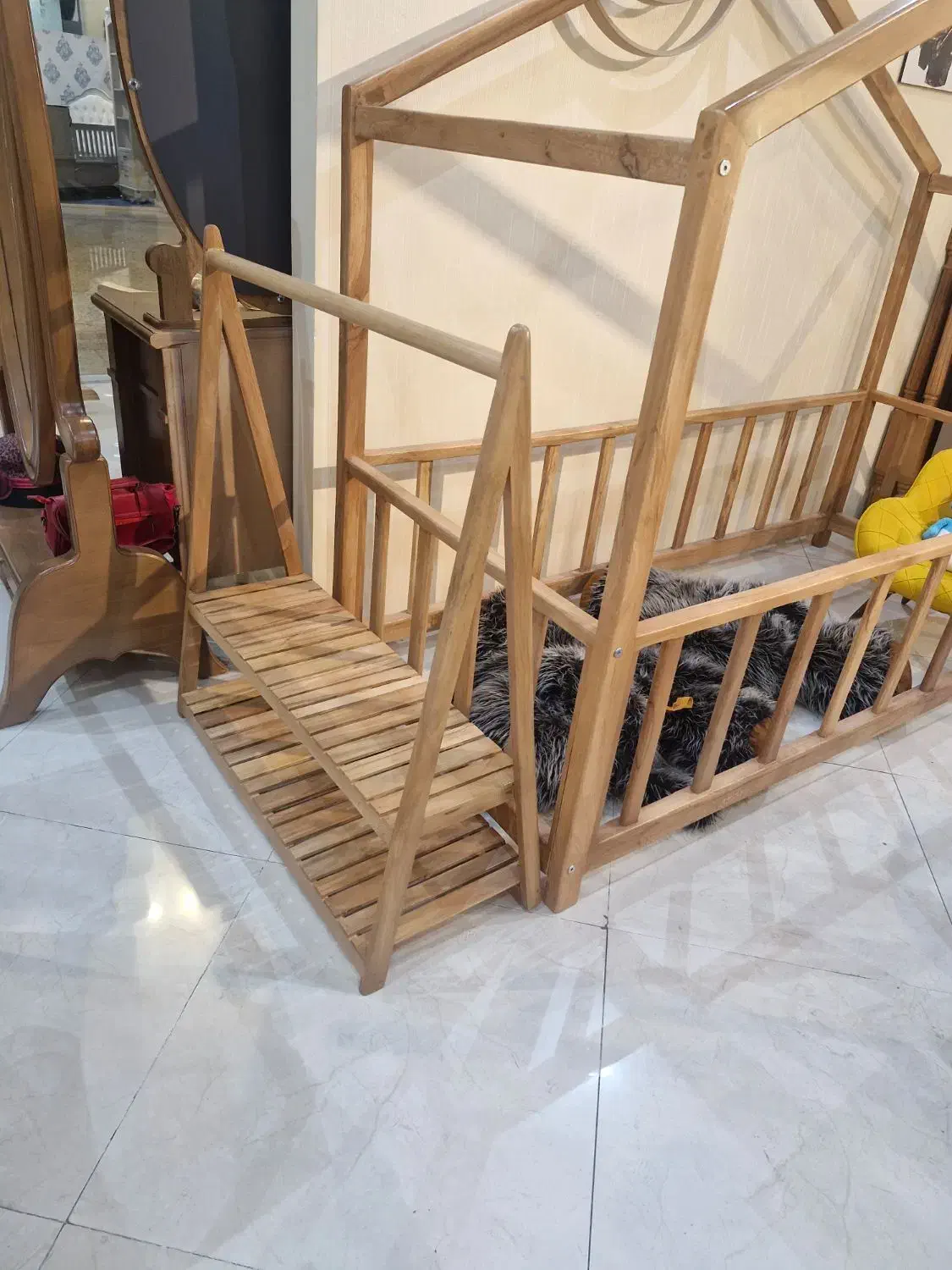 ن.گگن۸ن|تخت و صندلی بچه|تهران, یافتآباد|دیوار