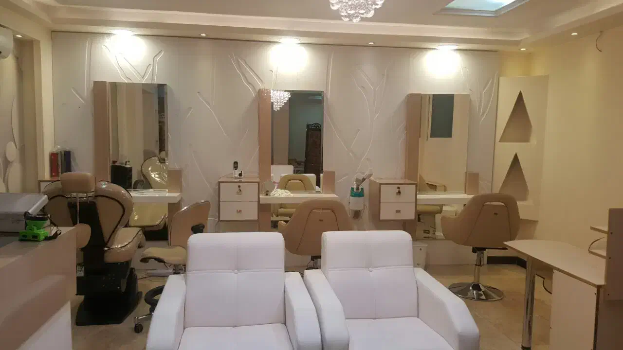 *فروش فوری* کلیه تجهیزات ودکورسالن زیبایی|آرایشگاه و سالنهای زیبایی|رباطکریم, رباطکریم|دیوار