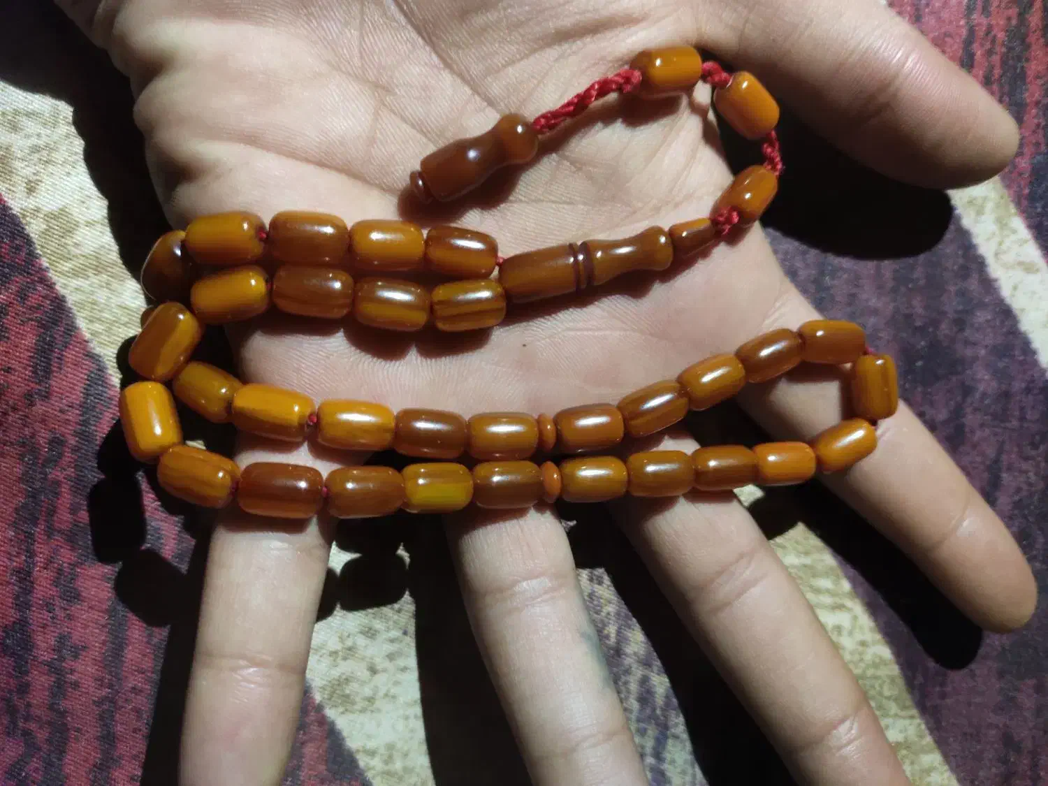 تسبیح کهربا سندلوس|کلکسیون اشیاء عتیقه|بستان آباد, |دیوار