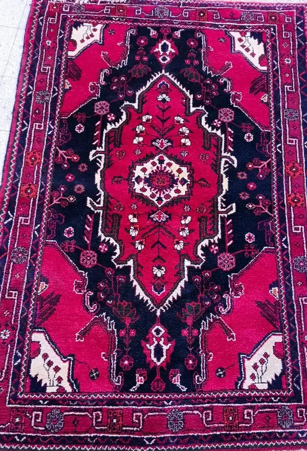 قالی دستباف|فرش|قم, چهل درخت‎|دیوار