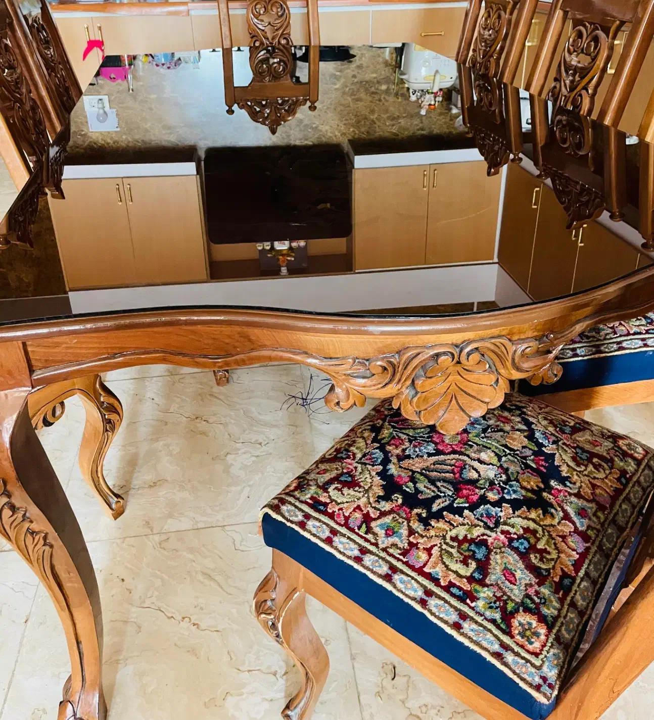 فروش یک عد میز ناهار خوری ۸نفره|میز و صندلی غذاخوری|کرمان, |دیوار