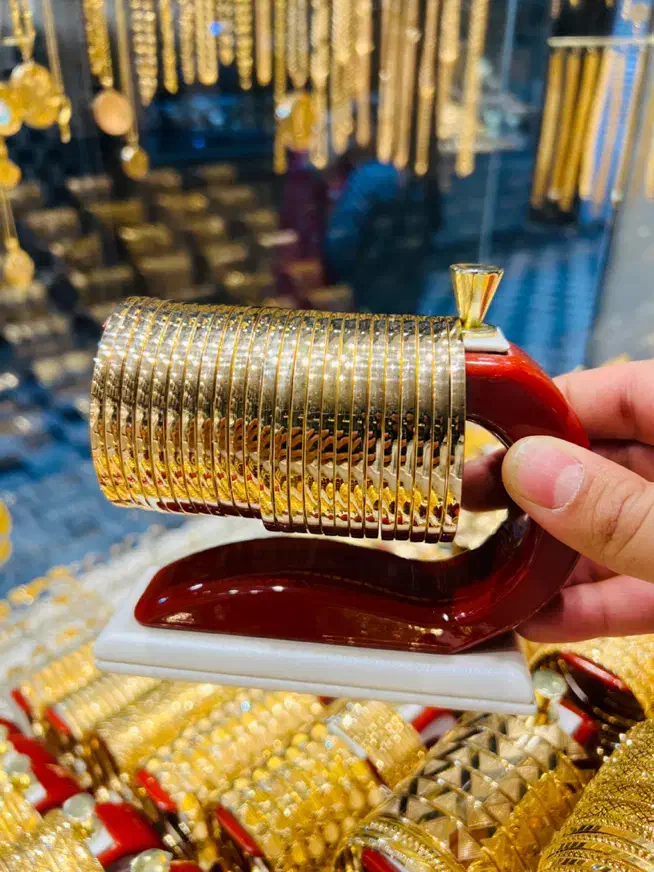 النگو آیینه ای ۵ درصد بالای تابلو بدون هیچ درصدی|جواهرات|شیراز, بازار|دیوار