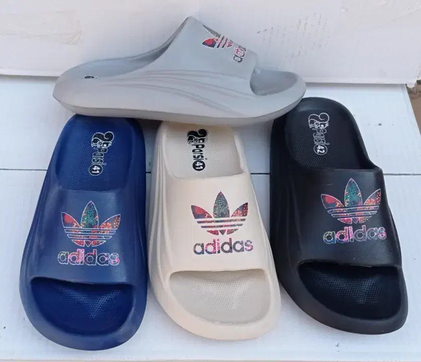 دمپای و کفش|کیف، کفش، کمربند|خمام, |دیوار