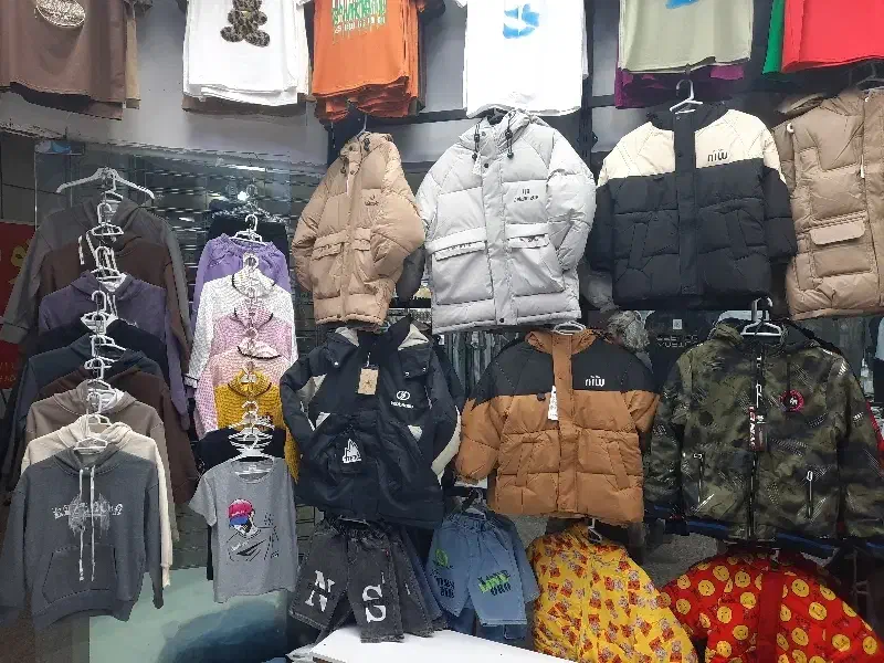 حراج لباس بچگانه از یکسال تا۱۶سال|کفش و لباس بچه|درگهان, |دیوار