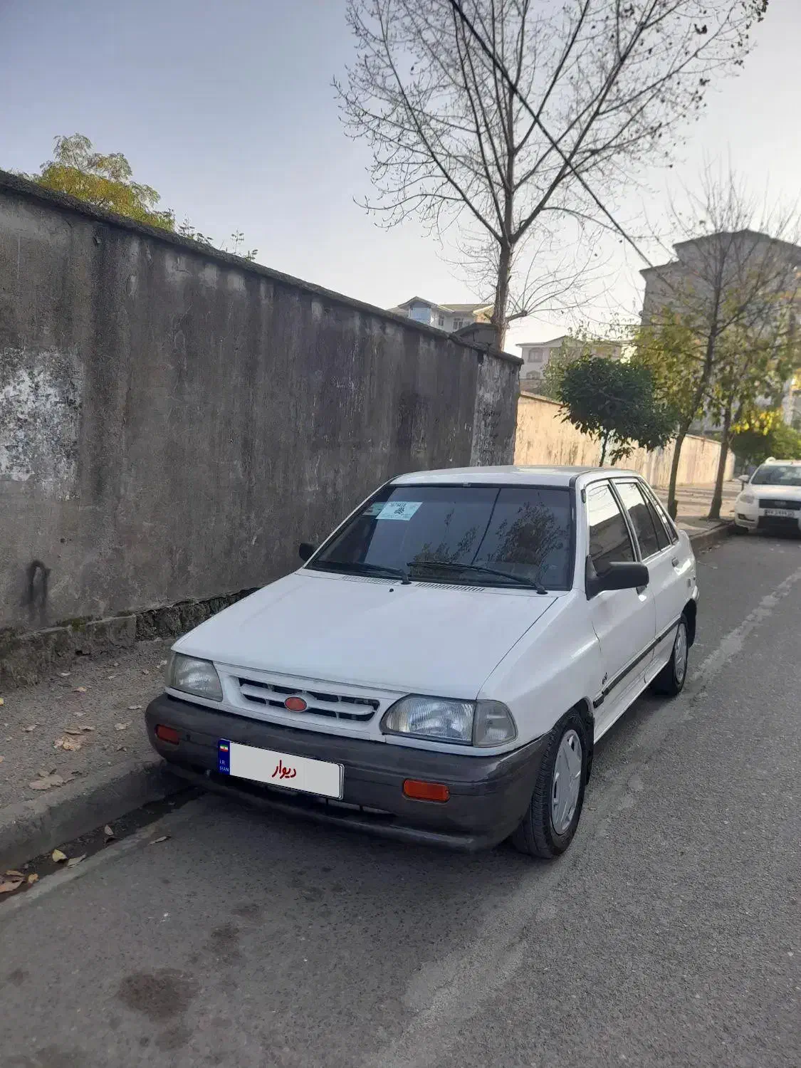 پراید تک‌ برگ عتیقه شاسی پلمپ بی رنگ موتور سالم|خودرو سواری و وانت|آستارا, |دیوار