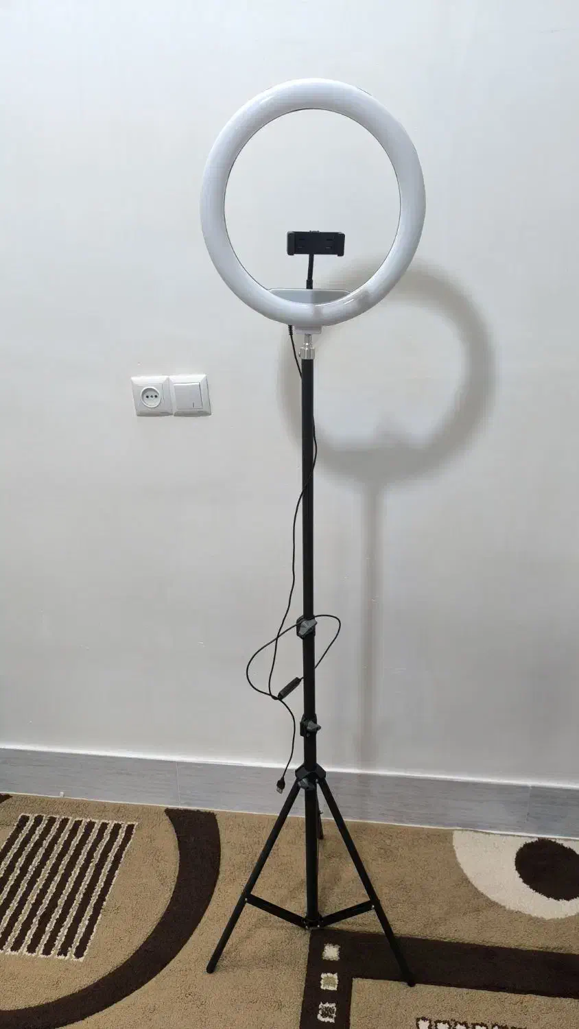 رینگ لایت 12 اینچ 80 وات|دوربین عکاسی و فیلمبرداری|خمین, |دیوار