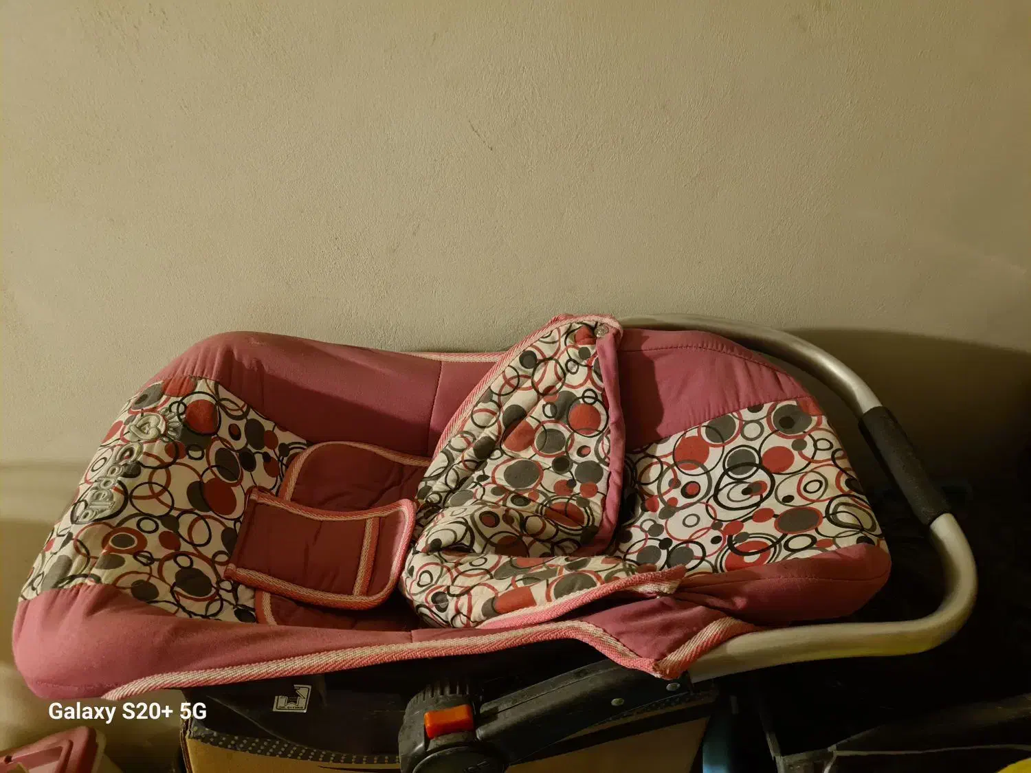 کریر|کالسکه و لوازم جانبی|گرگان, |دیوار