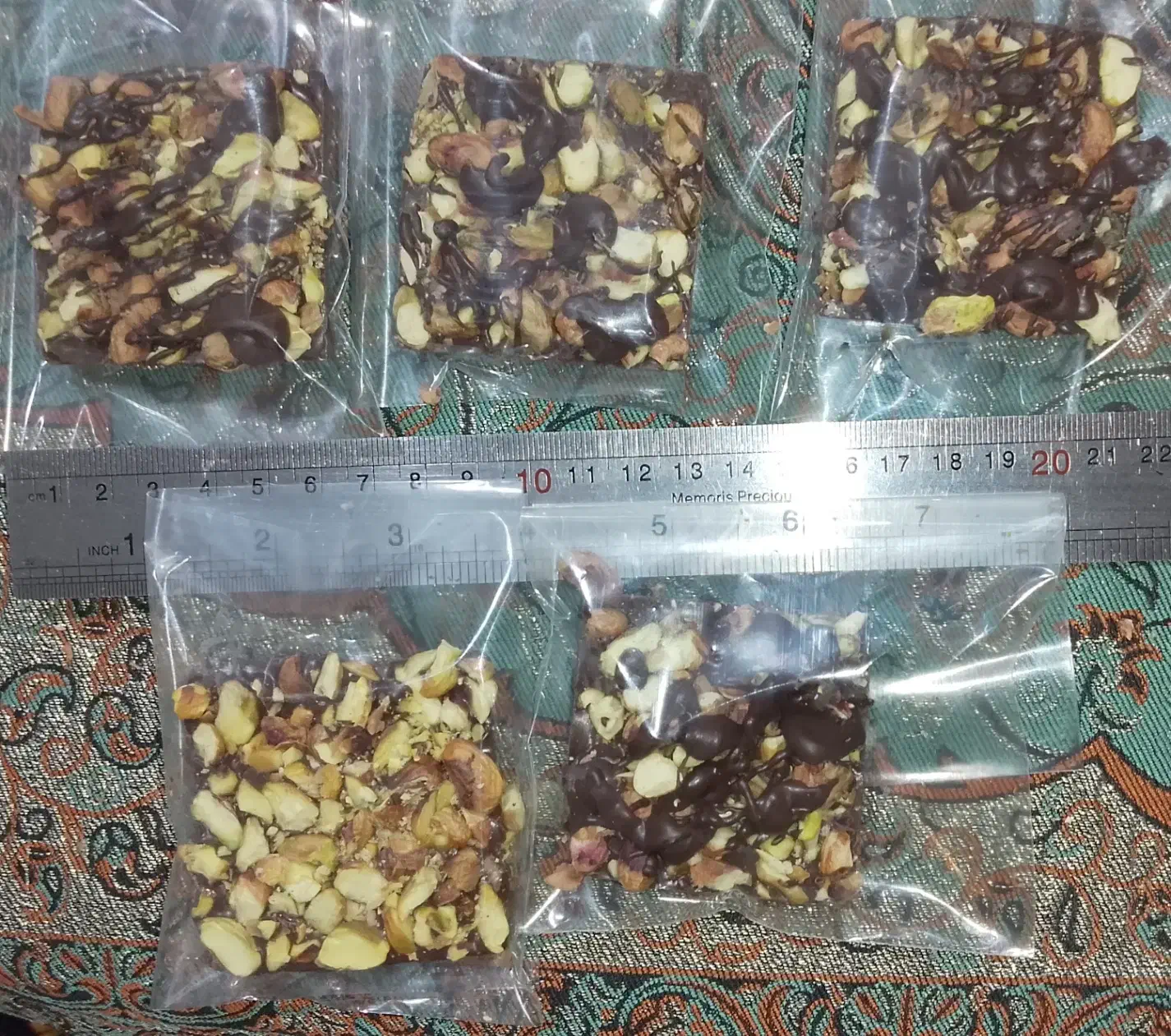 شکلات مغز پسته ای|خوردنی و آشامیدنی|کاشمر, |دیوار