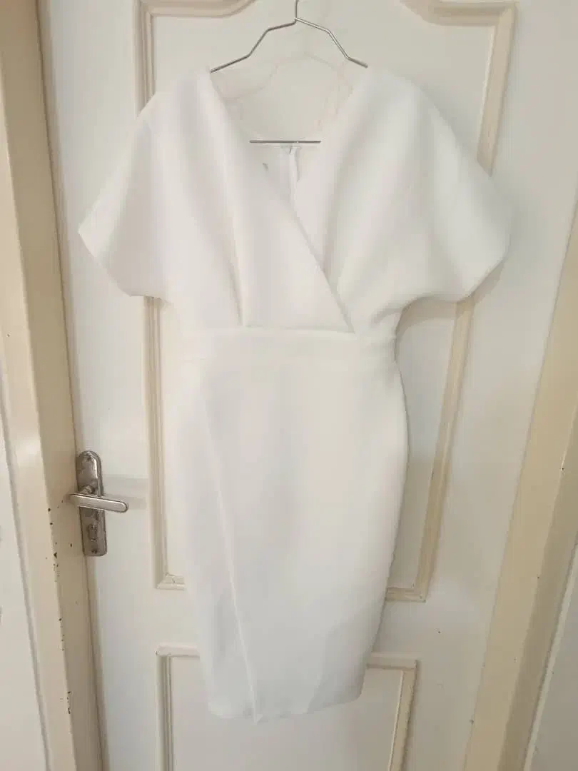 لباس مجلسی|لباس|شوشتر, |دیوار