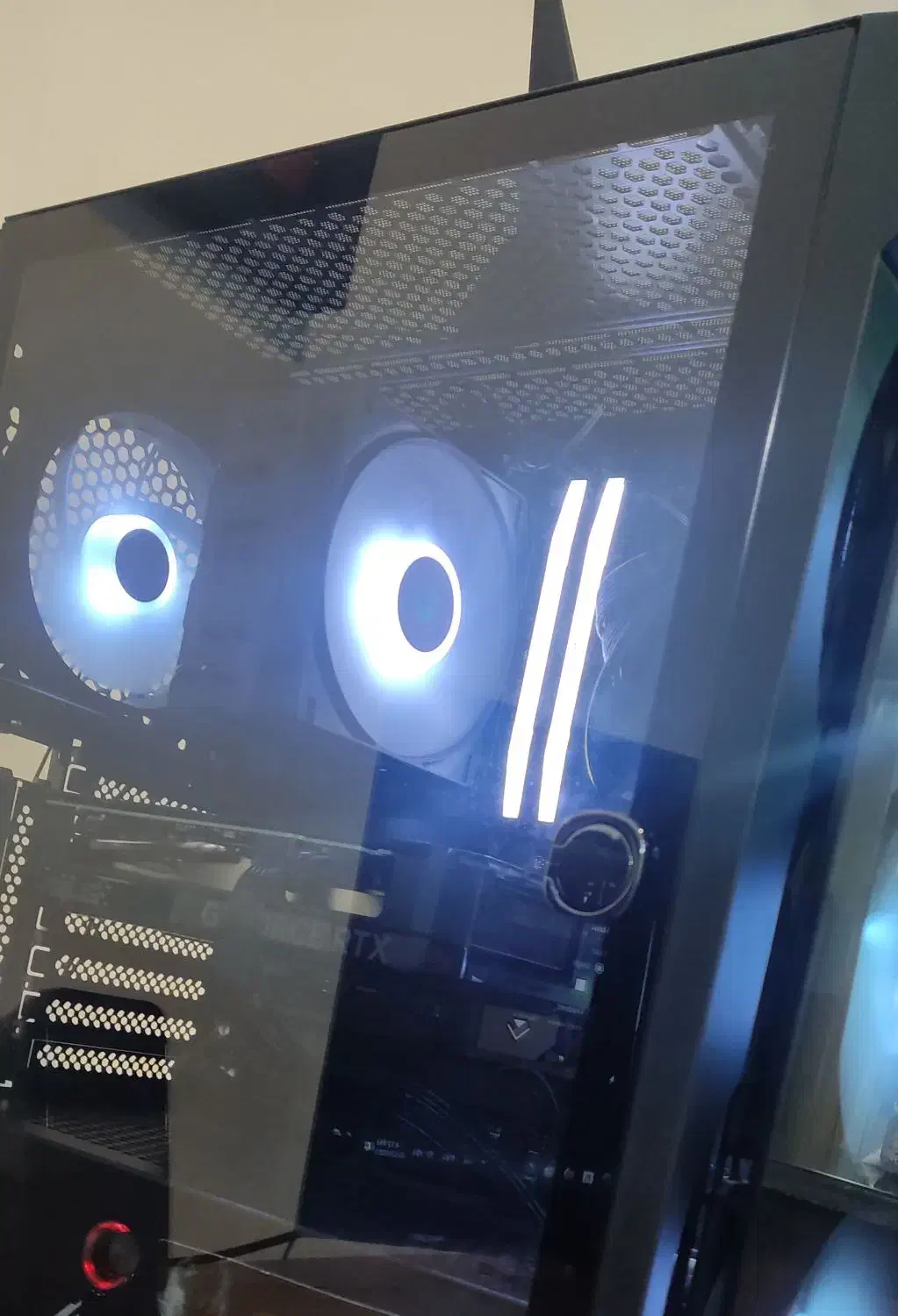 سیستم گیمینگ|رایانه رومیزی|شیراز, لاله|دیوار