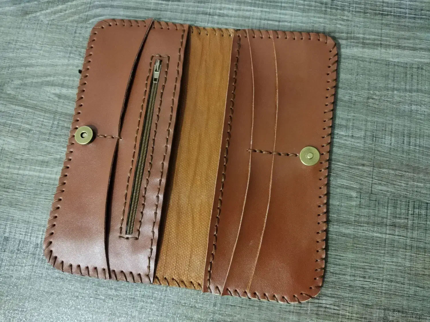 کیف پولی دست دوز|کیف، کفش، کمربند|اصفهان, کوی ولی عصر|دیوار