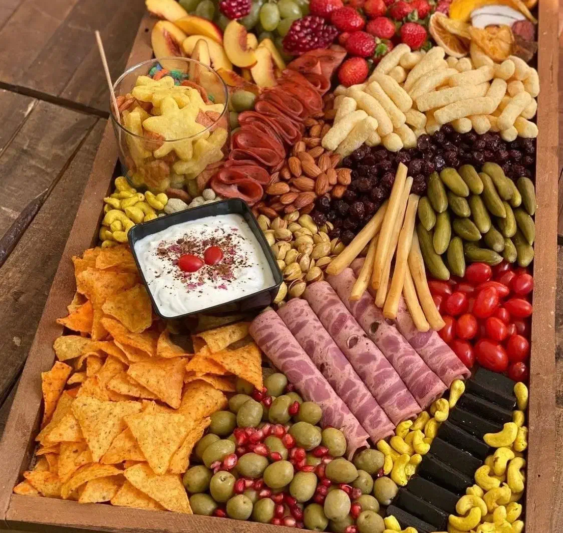 فینگرفود،سفره ارایی،بادکنک ارایی،گل ارایی،کیک|خدمات پذیرایی، مراسم|سلمانشهر, |دیوار