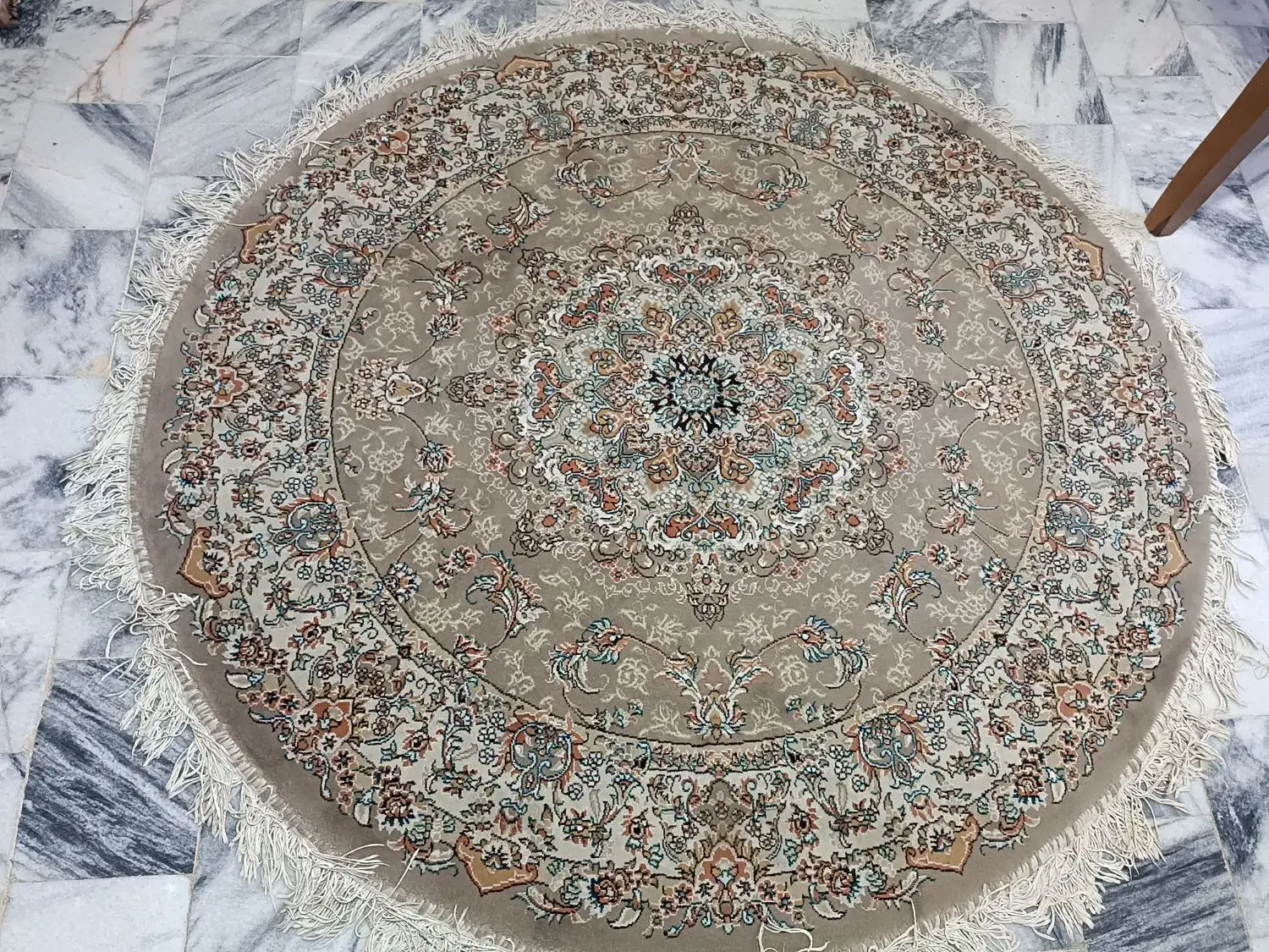 فرش گرد ۱/۵|فرش|تربت جام, فاز ۳ فرهنگیان|دیوار