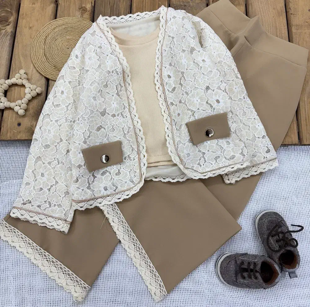 سه تیکه دخترانه مجلسی|کفش و لباس بچه|تهران, شمیران‌نو|دیوار