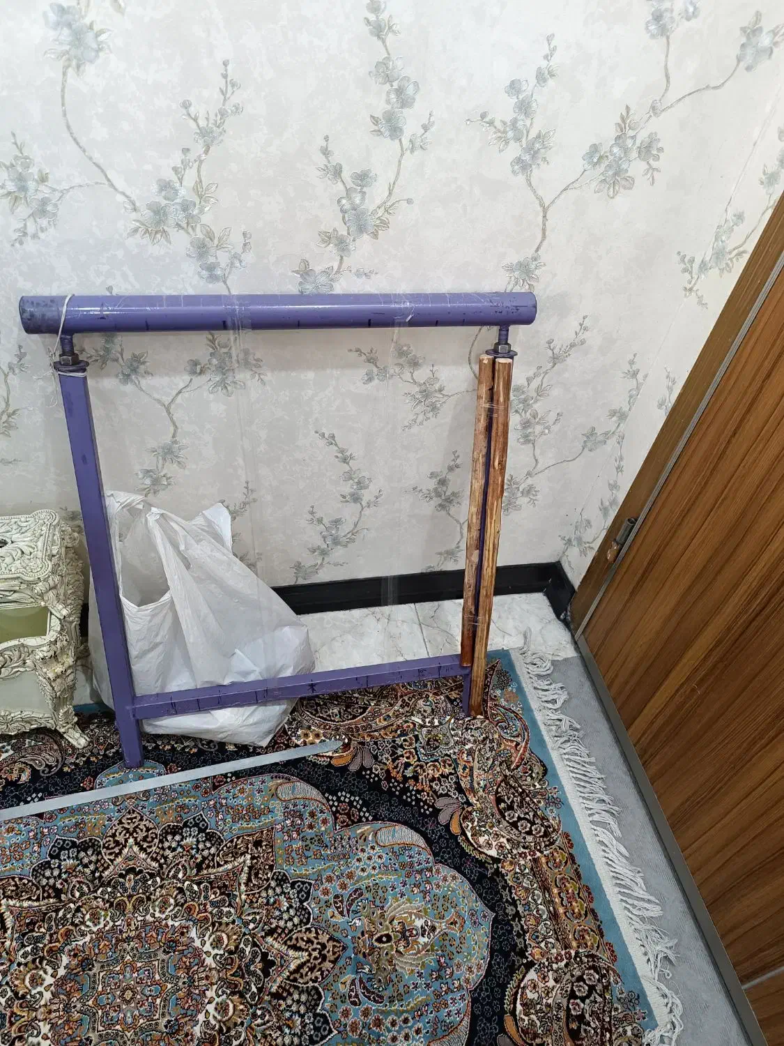 دار قالی|لوازم خیاطی و بافتنی|اهواز, گلستان|دیوار