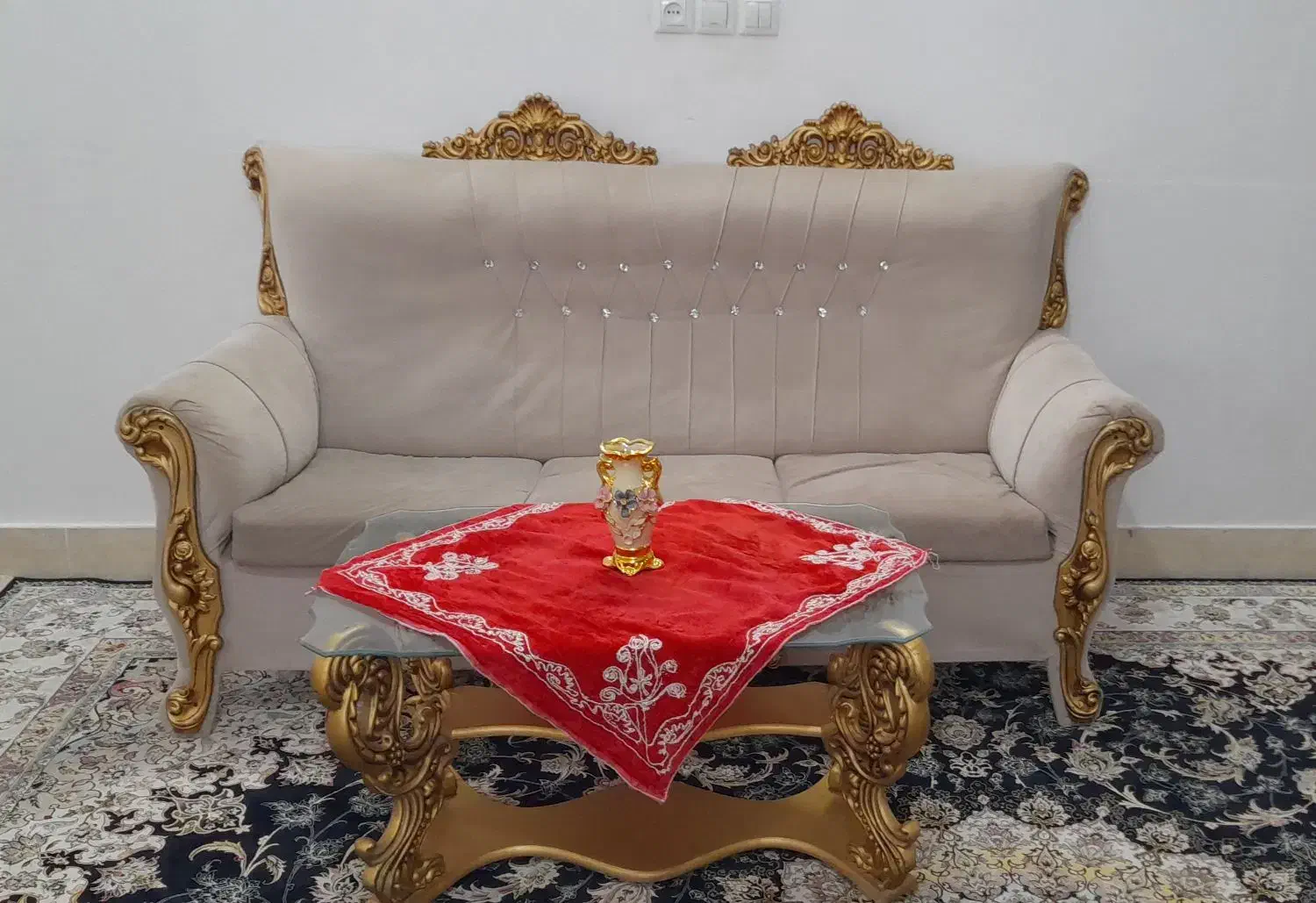 مبل|مبلمان خانگی و میز عسلی|سبزوار, قلعه‌نو دهزار|دیوار