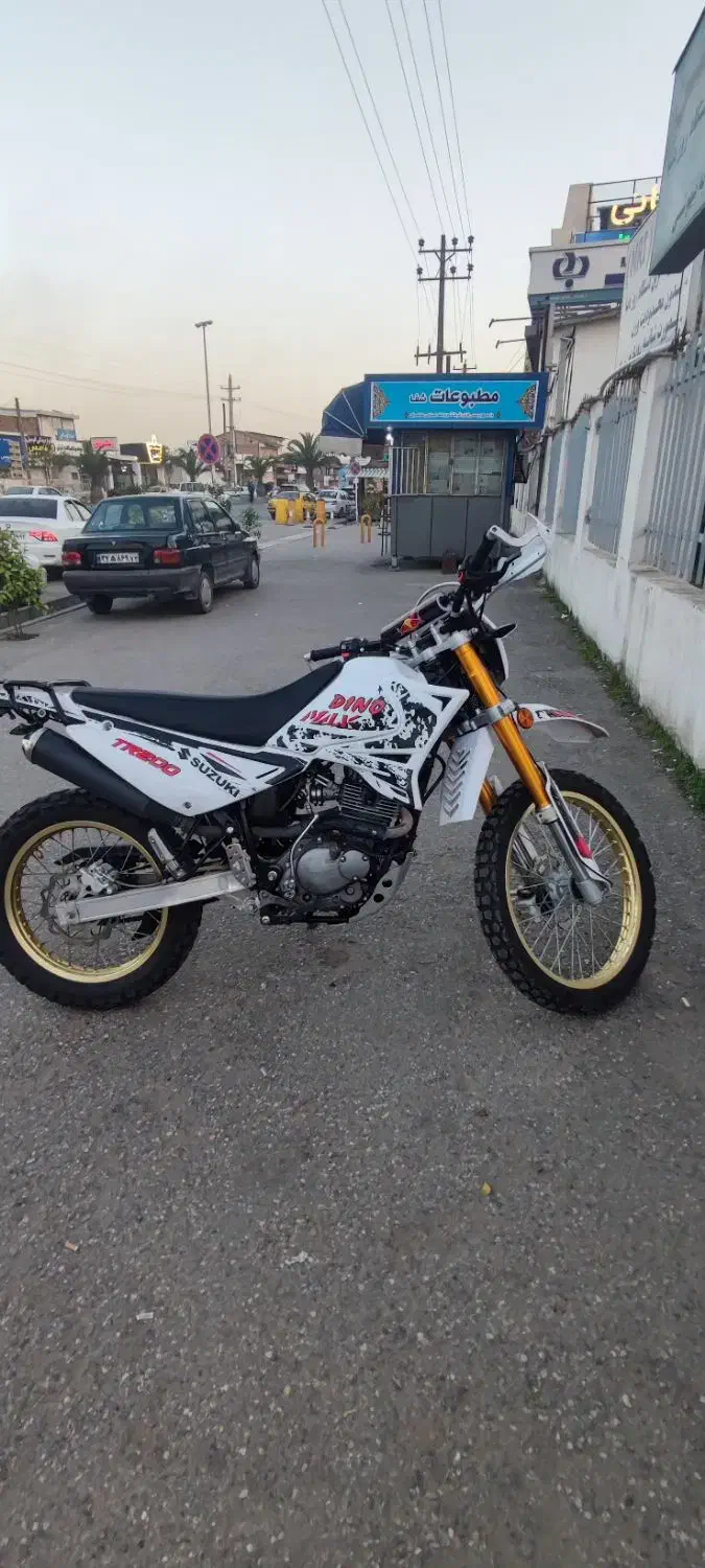 روان ۴۰۲|موتورسیکلت|ساری, |دیوار