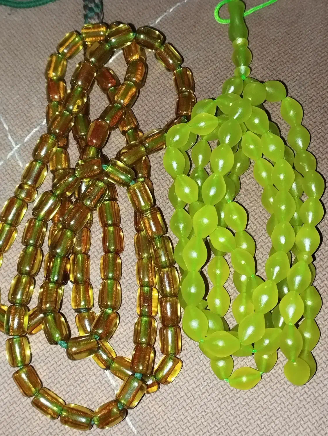 آلمان تسبی۱۰۰ ساله درشت و شاه مقصود انگوری ارسال|بدلیجات|کرج, باغستان|دیوار