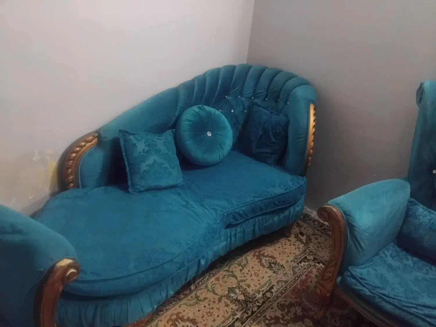 مبل نیمه سلطنتی|مبلمان خانگی و میز عسلی|قوچان, |دیوار