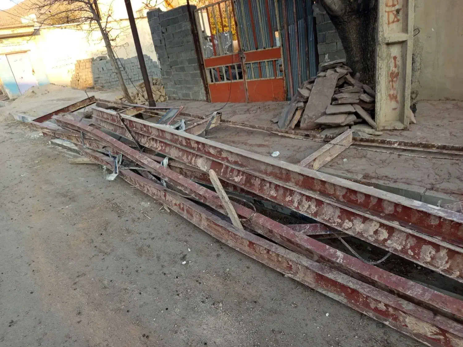 تیرآهن|مصالح و تجهیزات ساختمان|فیروزکوه, |دیوار