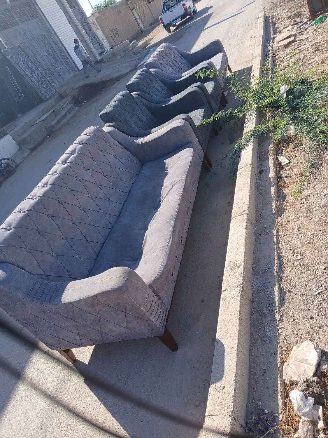 2 عدد قالی و 4 سری مبل فروش فوری|مبلمان خانگی و میز عسلی|اهواز, اهواز|دیوار