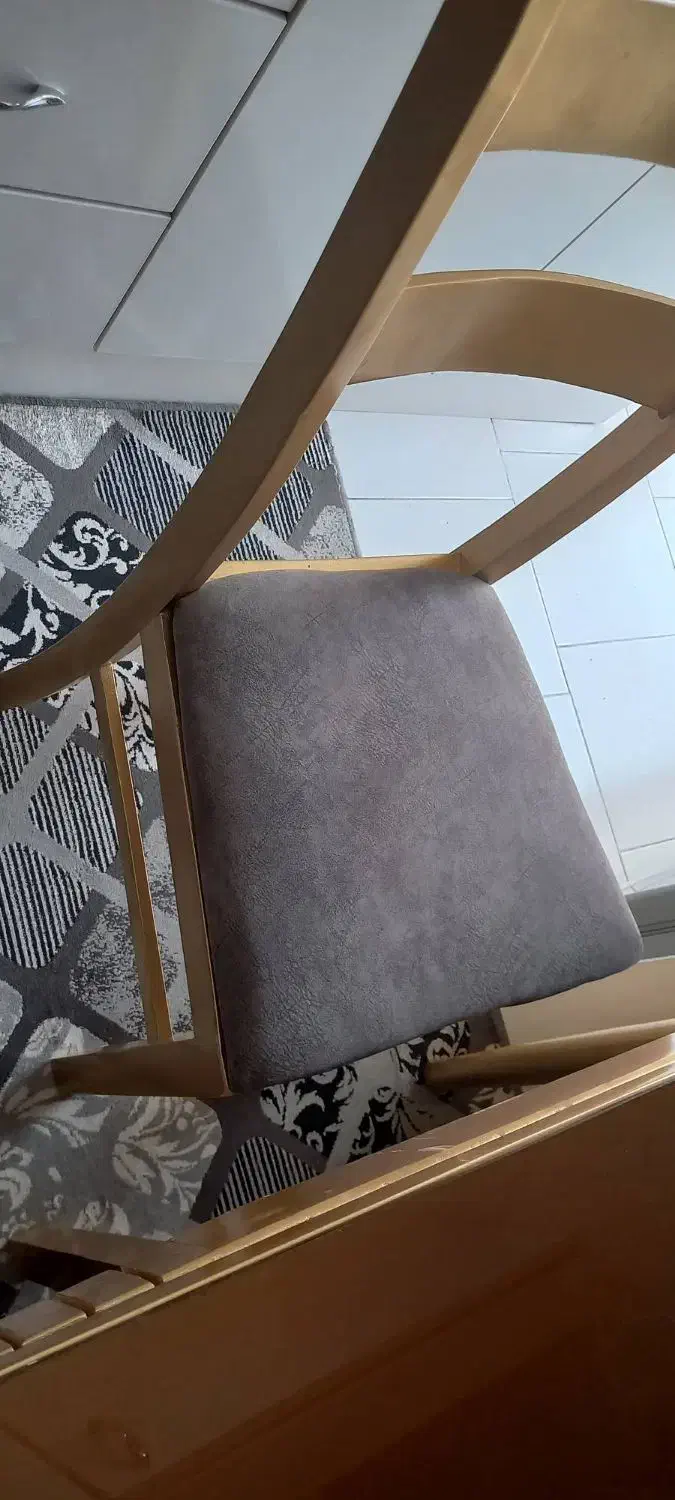 میزنهارخوری|میز و صندلی غذاخوری|اندیشه, اندیشه فاز ۱|دیوار