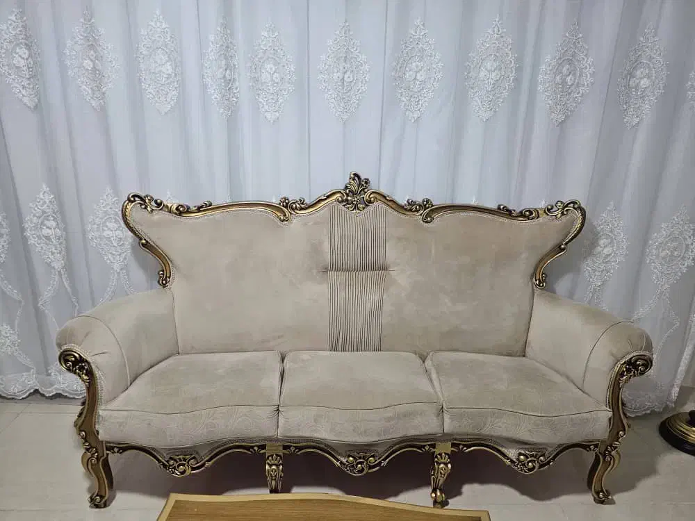 مبل سلطنتی ۷ نفره|مبلمان خانگی و میز عسلی|پردیس, فاز ۳|دیوار