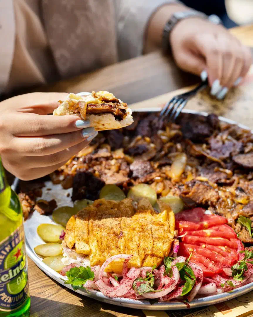 استخدام آشپز آقا /کارگر ساده آقا|استخدام خدمات فروشگاه و رستوران|تهران, اقدسیه|دیوار