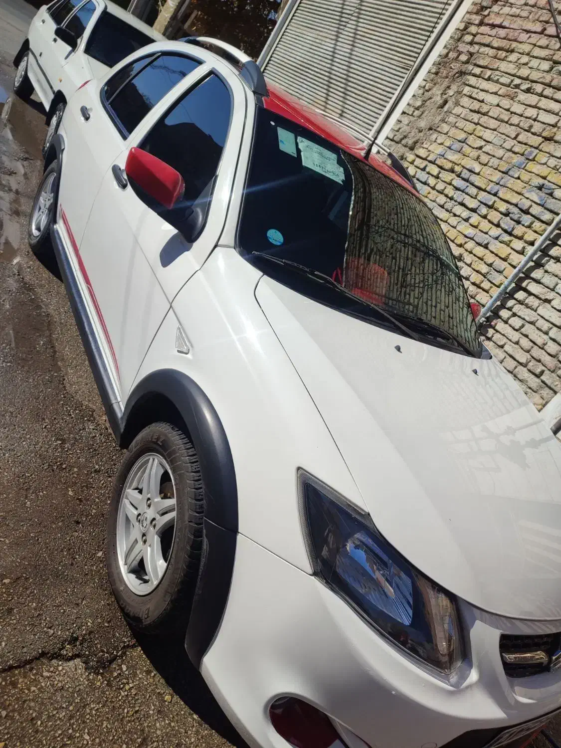 کویک ۱۴۰۱ R بی رنگ سفید قرمز|خودرو سواری و وانت|اردبیل, |دیوار