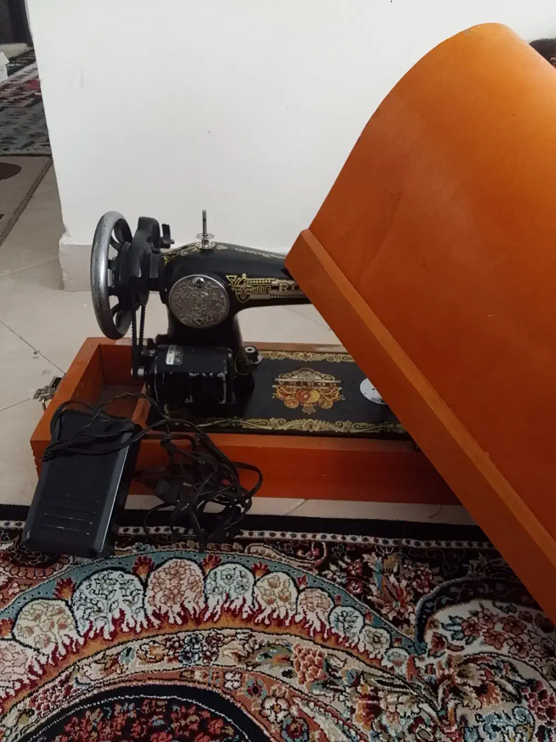 چرخ خیاطی قدیمی جفت شیر|چرخ خیاطی و ریسندگی|فولادشهر, مسکن مهر فولادشهر|دیوار