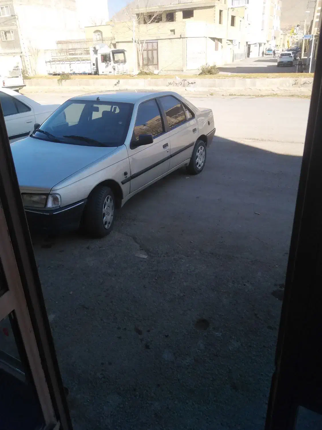 روآ سال بدون رنگ|خودرو سواری و وانت|شهرکرد, |دیوار