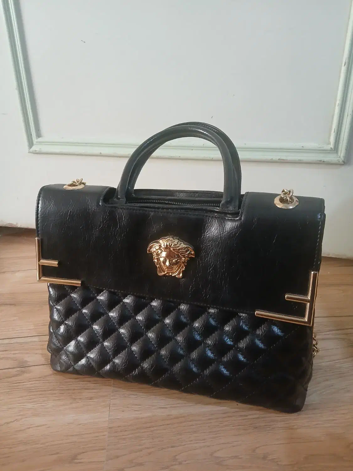 ۳تا کیف دوشی نو|کیف، کفش، کمربند|قم, نیروگاه|دیوار